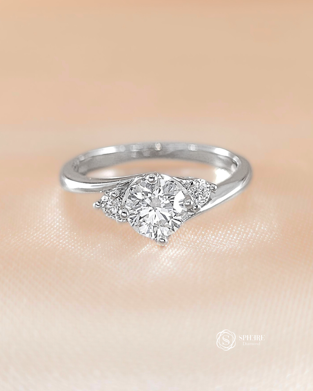 Three Stone Round Cut Ring