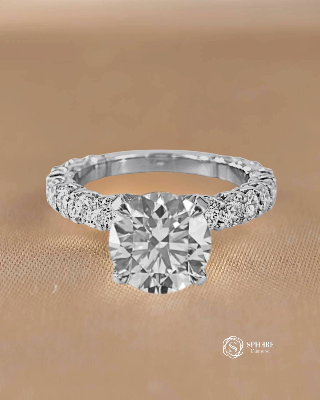 Round Cut Diamond With U Pave Setting