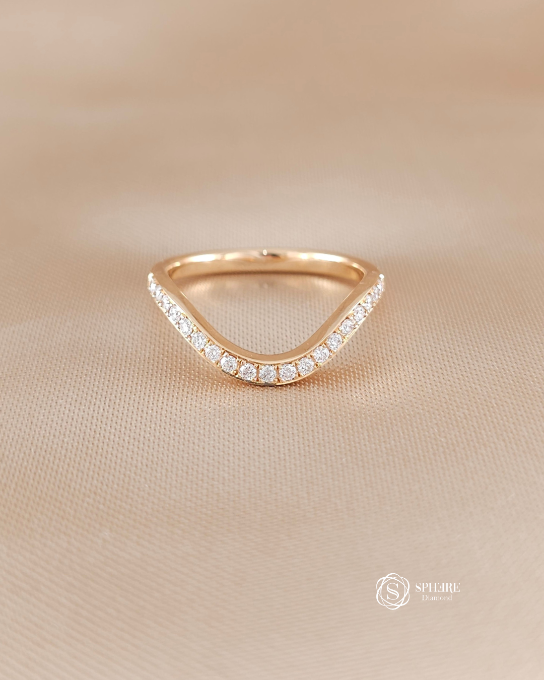 Amora Curve lab grown diamond pavé wedding ring in 18K rose gold by Sphere Diamond Bangkok