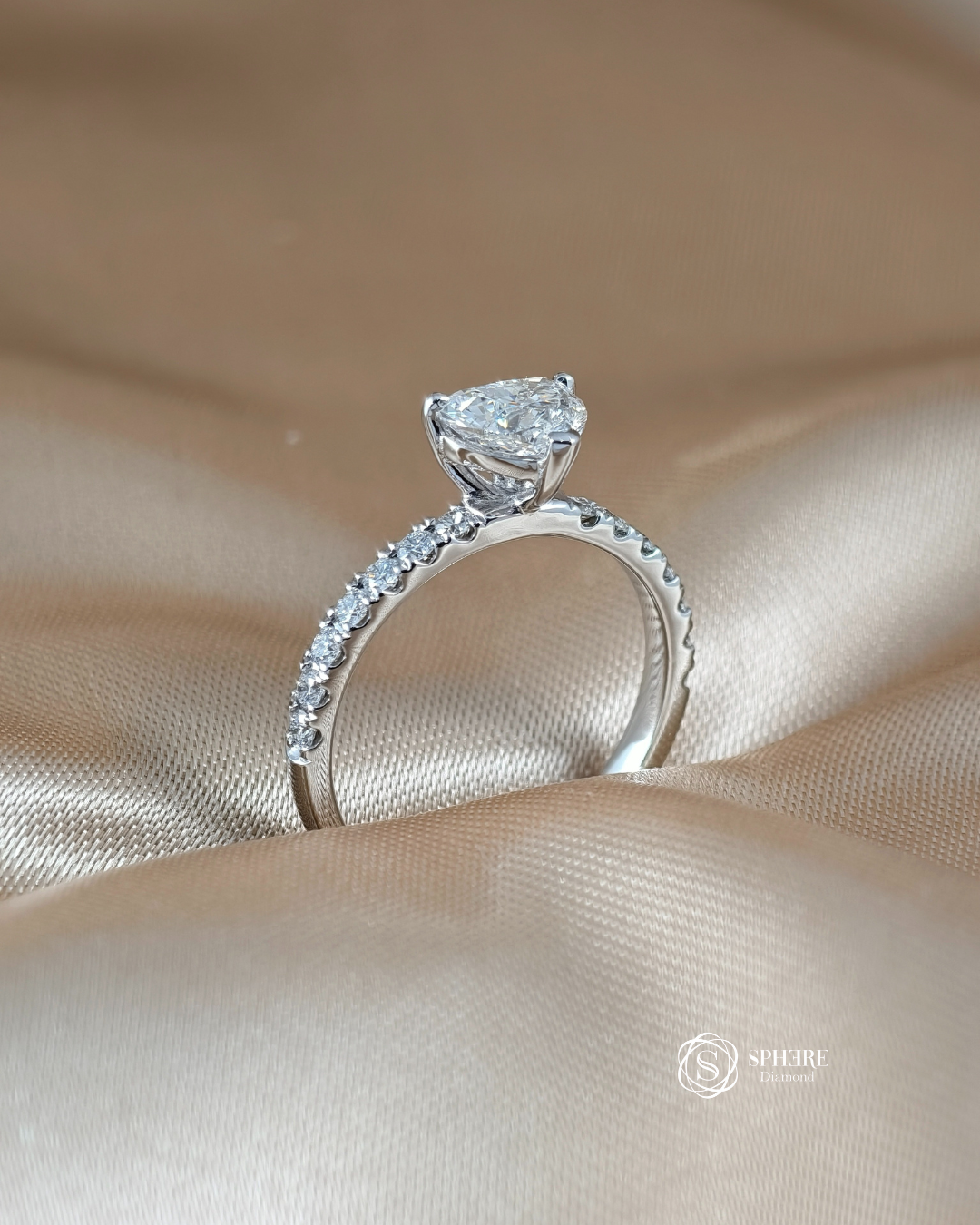 Heart lab grown diamond pavé engagement ring side profile in Bangkok | Sphere Diamond
