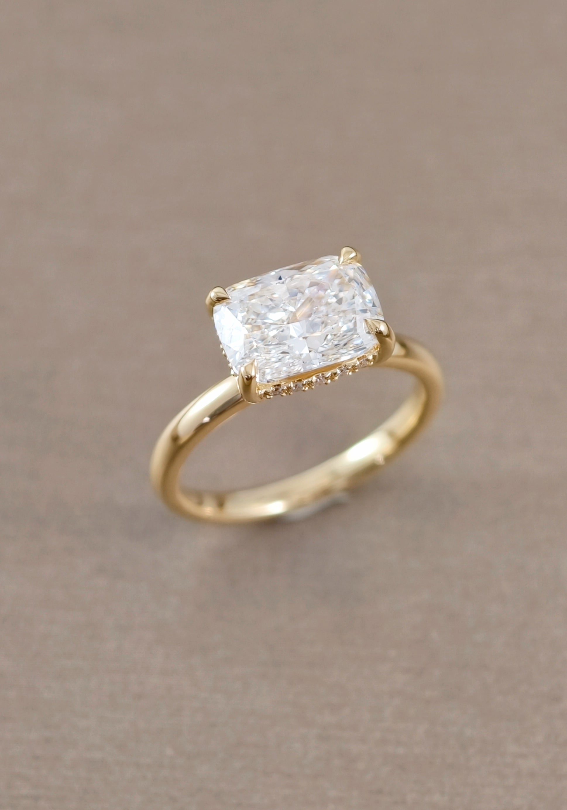 Cushion Lab Grown Diamond Engagement Ring in Bangkok | Sphere Diamond