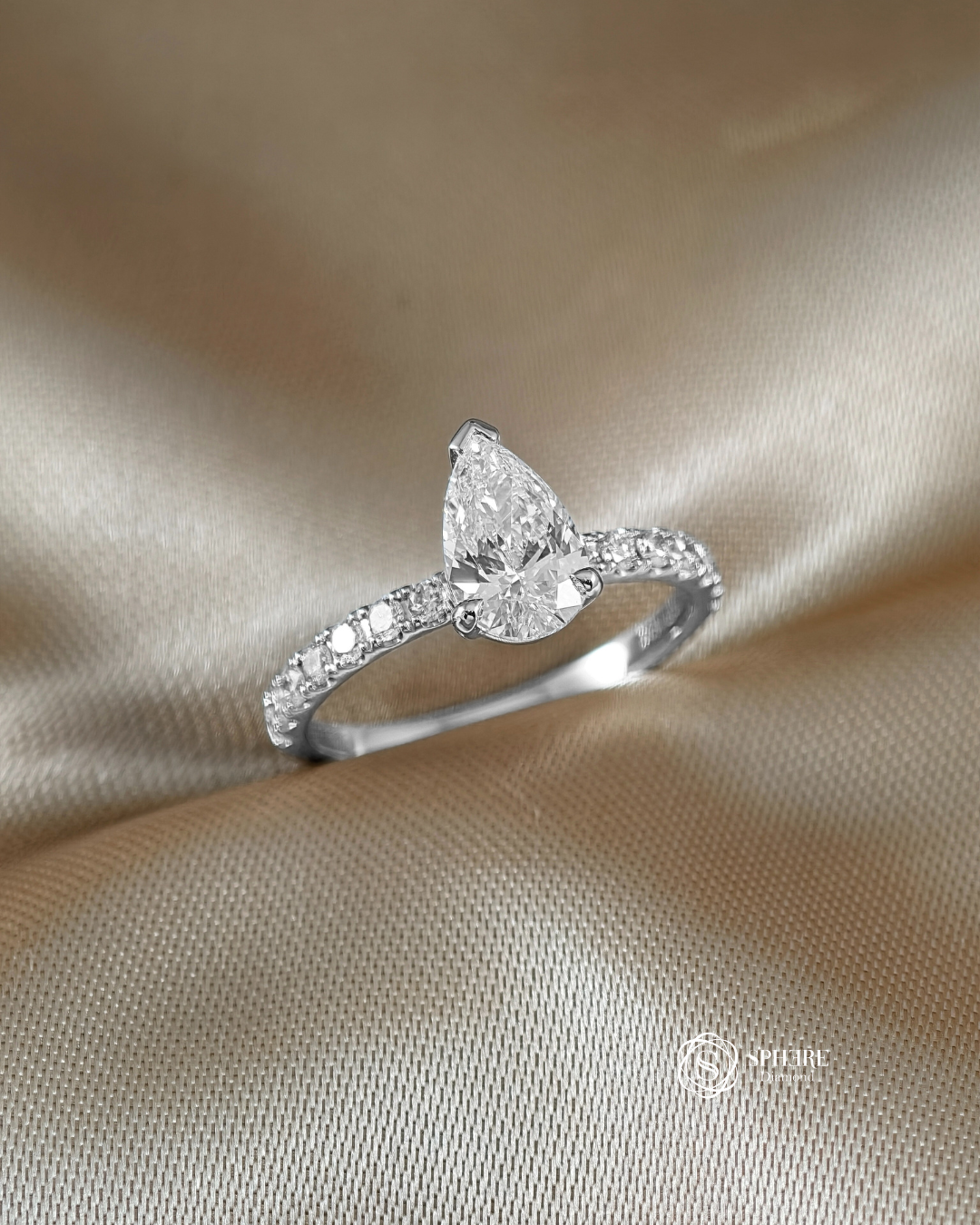 Pear Shape Lab Grown Diamond Pavé Solitaire Engagement Ring Side View Bangkok | Sphere Diamond