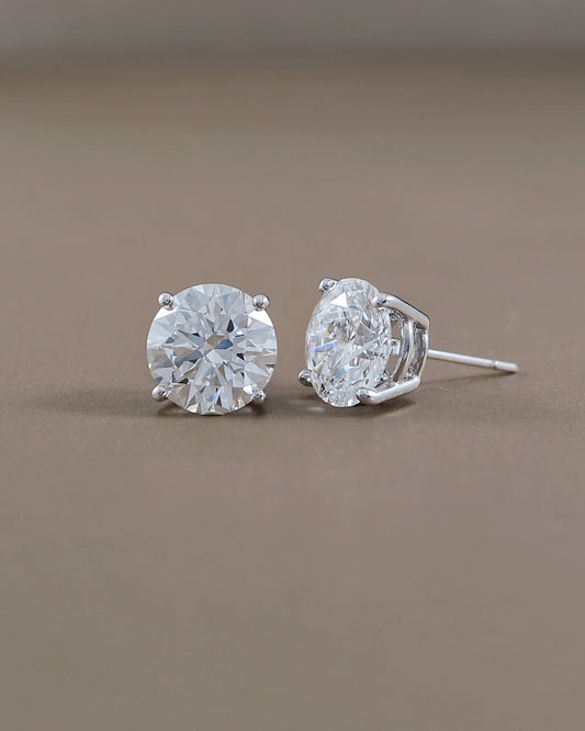 Round IGI certified lab grown diamond stud earrings side view by Sphere Diamond