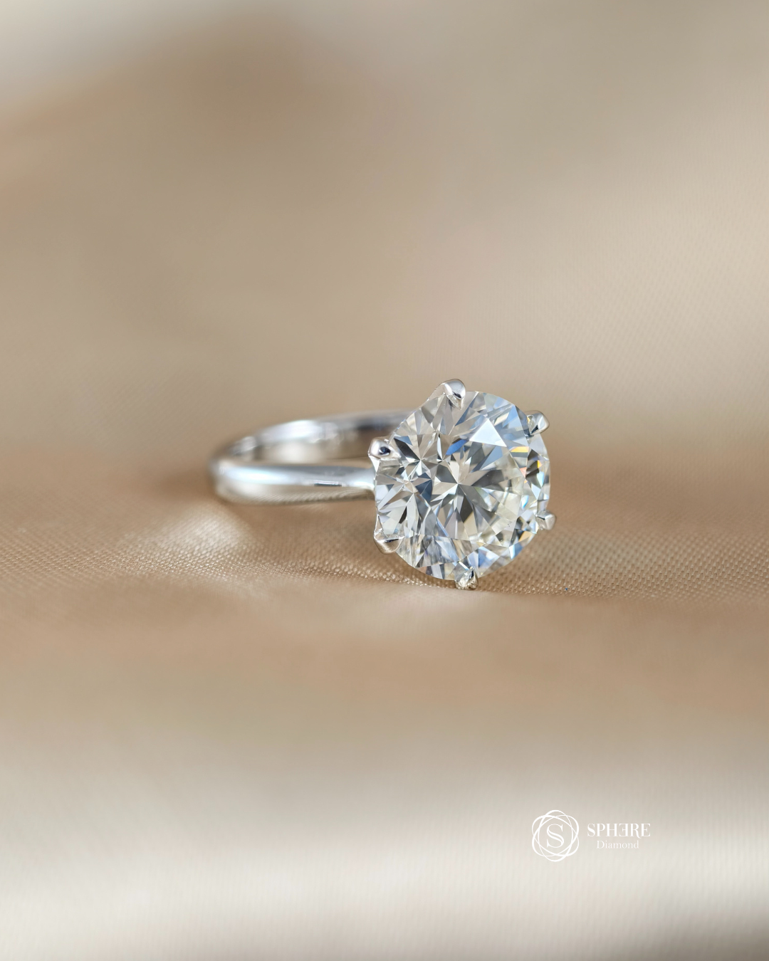 Side view of Classic Round Lab Grown Diamond Solitaire Engagement Ring featuring secure 6-Prong Setting and IGI Certified Lab Grown Diamond