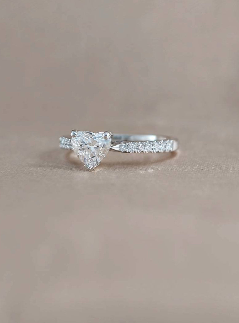Éternelle Amour Heart Pavé Lab Grown Diamond Engagement Ring | Custom Made Lab Grown Diamond Ring | Sphere Diamond Bangkok Thailand