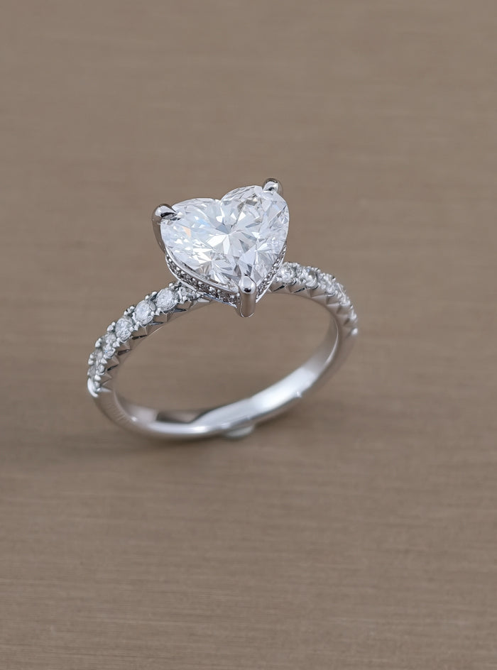 Coeur d'Étoile Heart Pavé Lab Grown Diamond Ring | IGI Certified