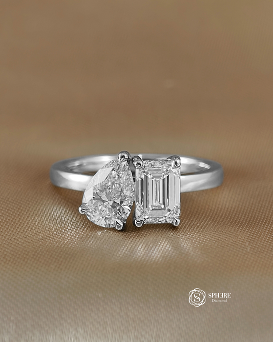 Pear and Emerald Toi et Moi Lab Grown Diamond Engagement Ring in Bangkok | IGI Certified | Sphere Diamond