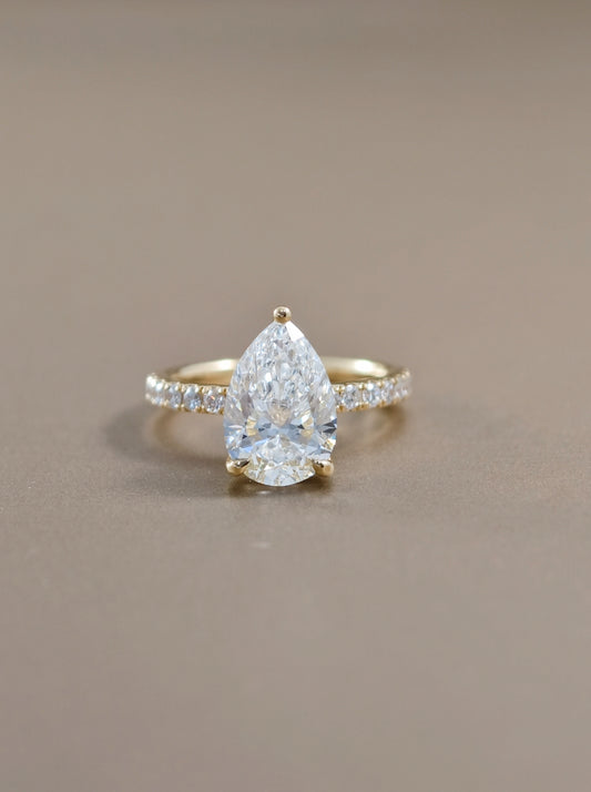 Pear Shape Eiffel Love Lab Grown Diamond Pavé Engagement Ring Sphere Diamond Bangkok