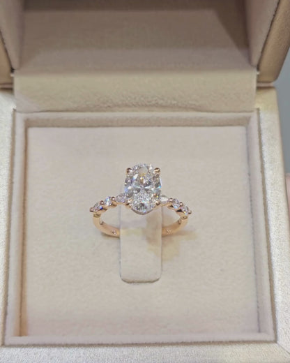 Emily Oval Ring
