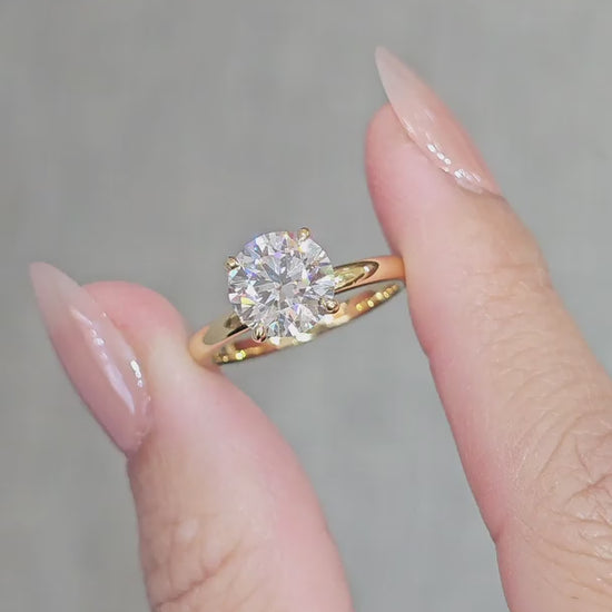 VDO ring round cut diamond lob grown yellow gold