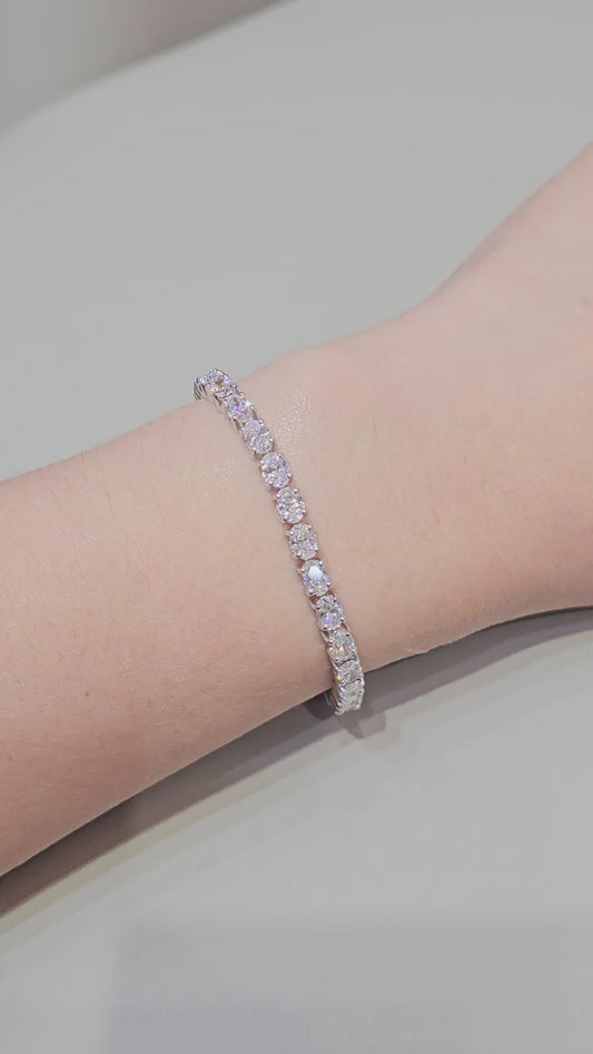 Oval east-west setting lab grown Diamond Bracelet