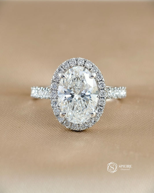 Seraphina Oval Halo Pavé Lab Grown Diamond Engagement Ring in 18K White Gold by Sphere Diamond Bangkok featuring an IGI Certified oval diamond