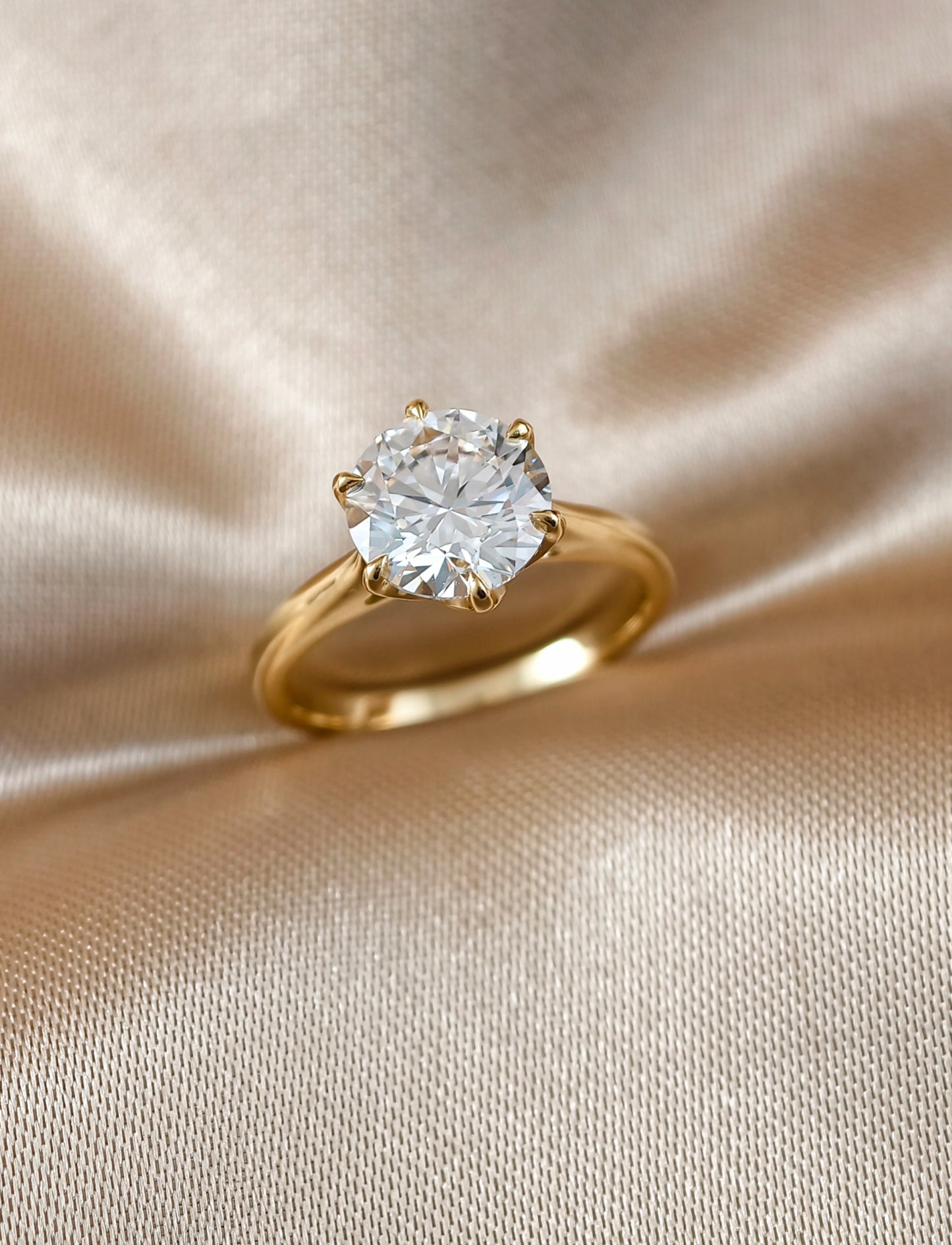 Aurielle Tulip Lab Grown Diamond Engagement Ring Round Solitaire IGI Certified by Sphere Diamond Bangkok