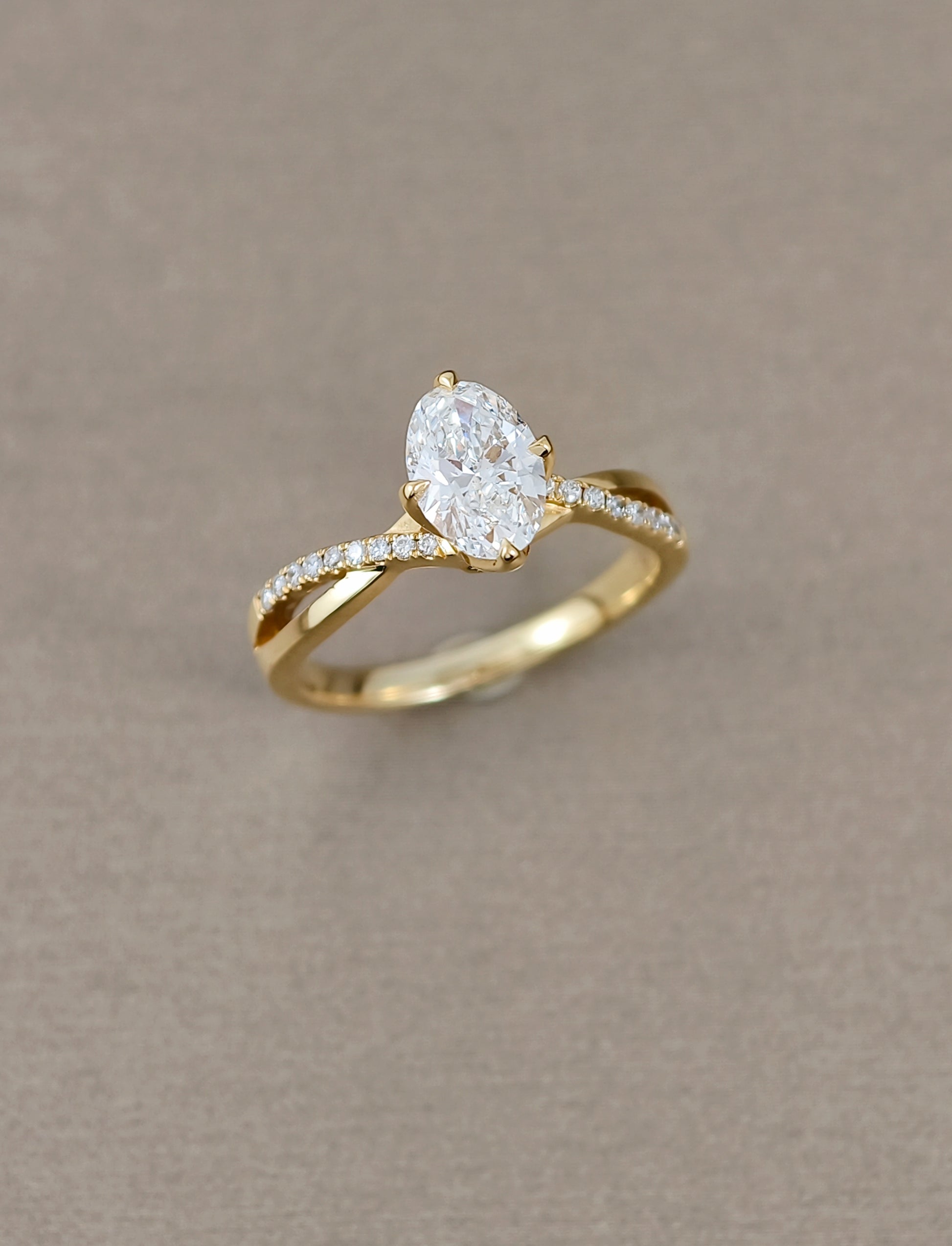 Élysian Bloom Tulip Lab Grown Diamond Engagement Ring | Round Solitaire | IGI Certified | Sphere Diamond Bangkok