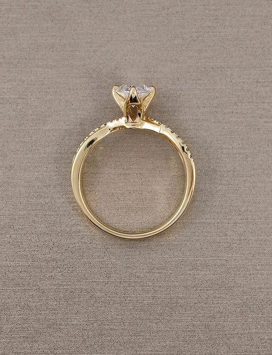 Élysian Bloom Tulip Lab Grown Diamond Engagement Ring | Round Solitaire | IGI Certified | Sphere Diamond Bangkok