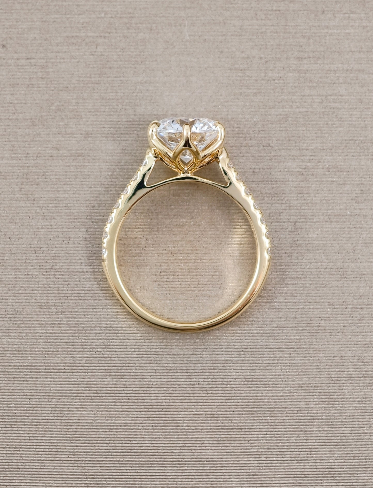 Élysian Tulip Lab Grown Diamond Engagement Ring Round Solitaire IGI Certified by Sphere Diamond Bangkok