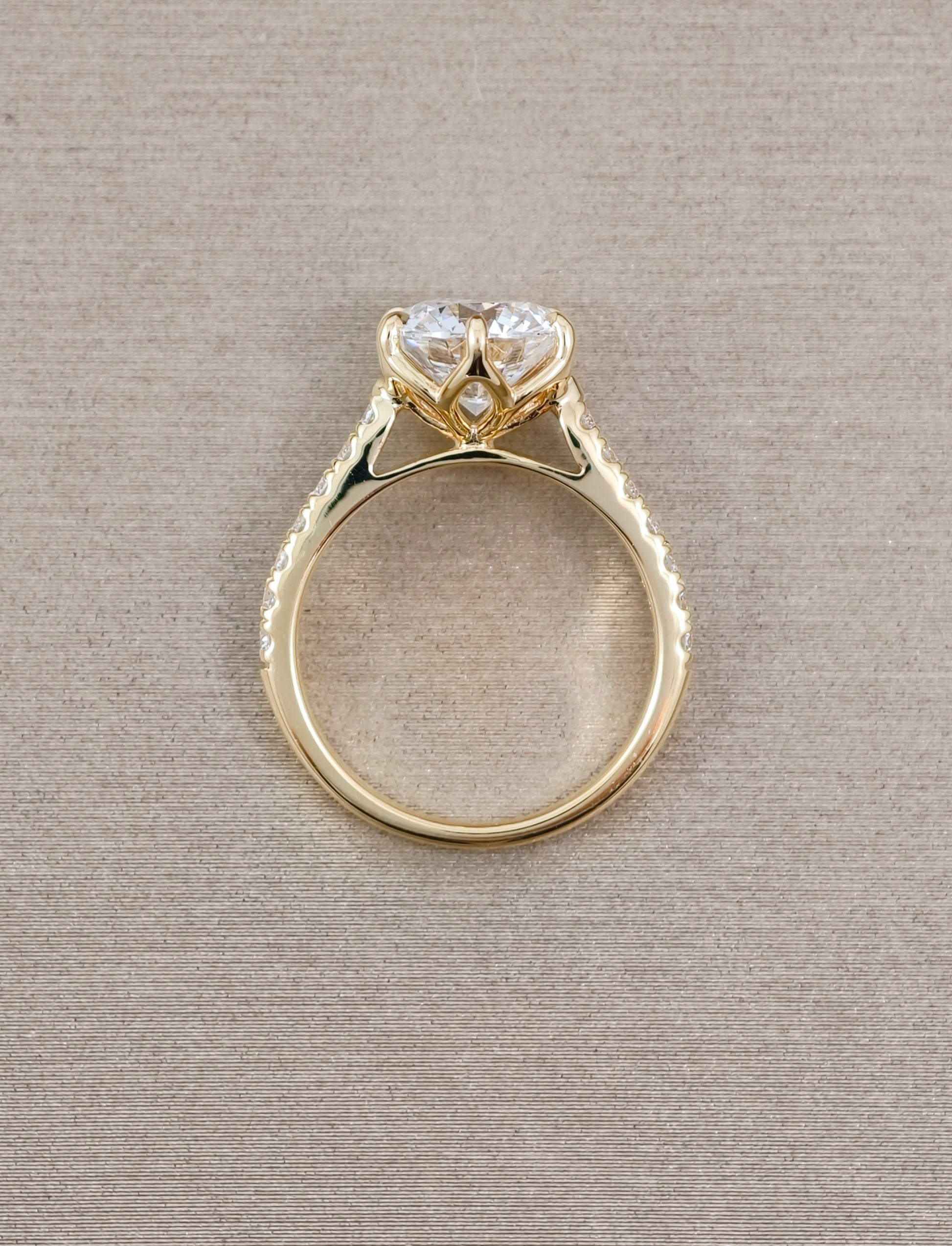 Élysian Tulip Lab Grown Diamond Engagement Ring Round Solitaire IGI Certified by Sphere Diamond Bangkok