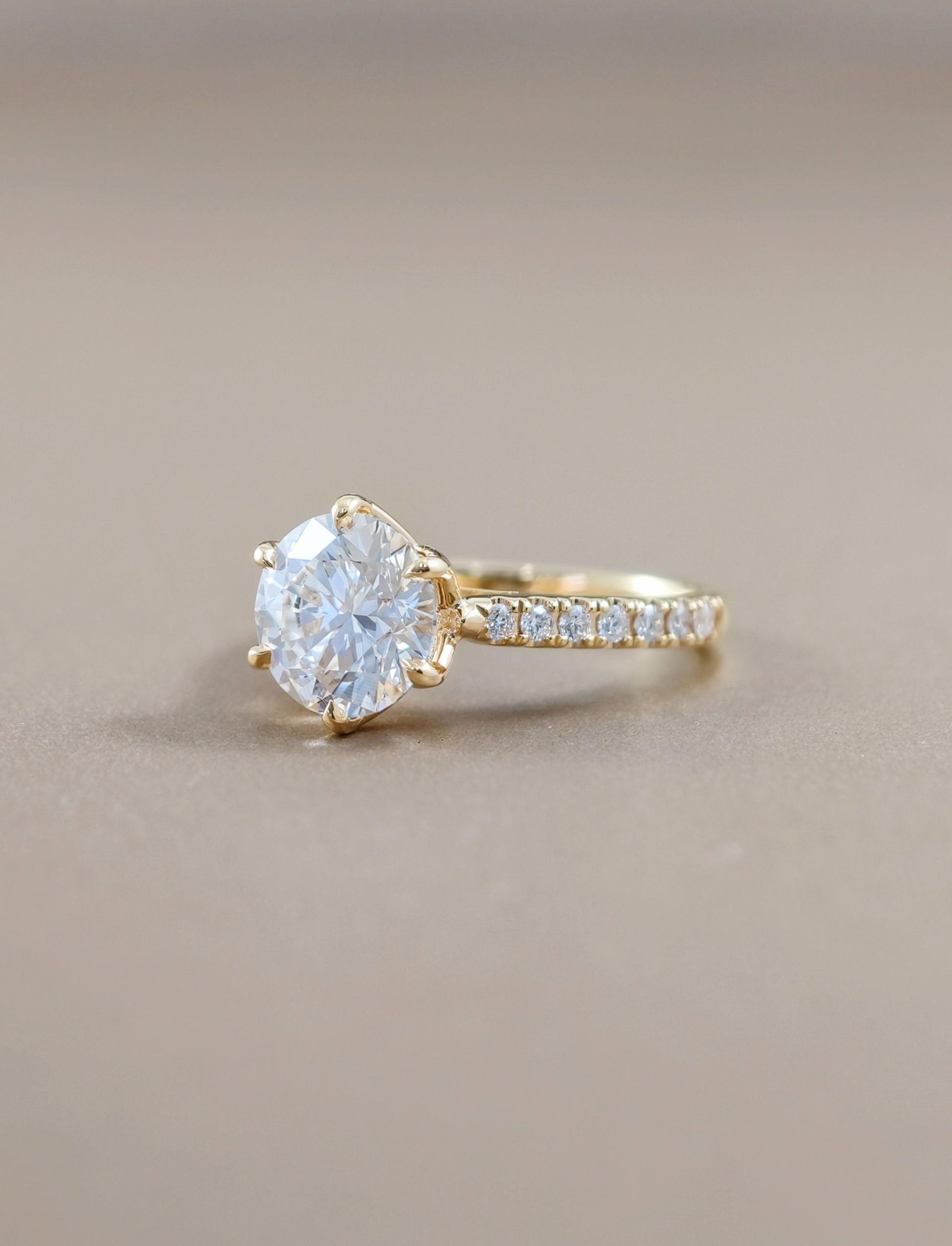 Élysian Tulip Lab Grown Diamond Engagement Ring Round Solitaire IGI Certified by Sphere Diamond Bangkok