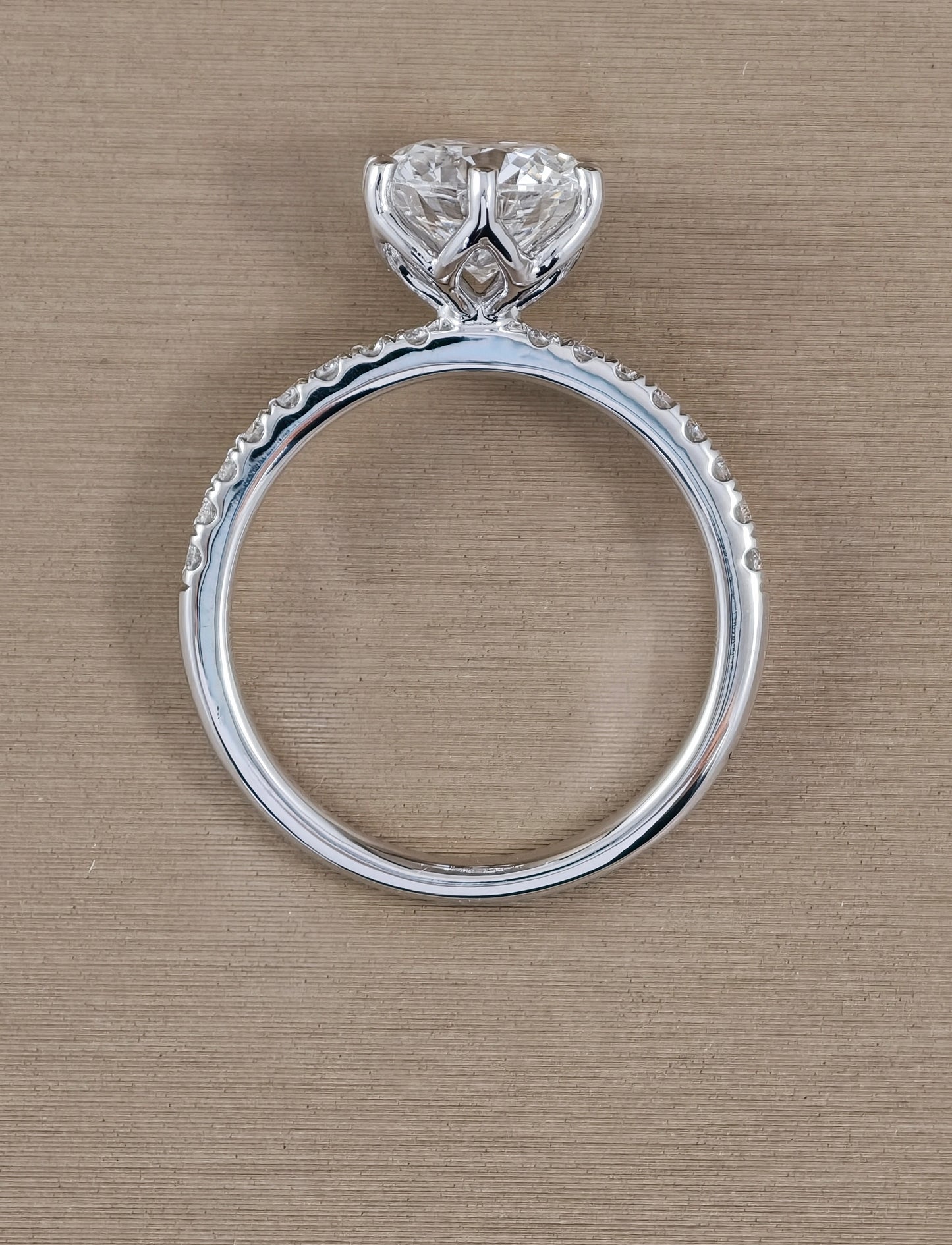 Valenor Tulip Round Lab Grown Diamond Engagement Ring IGI Certified by Sphere Diamond Bangkok