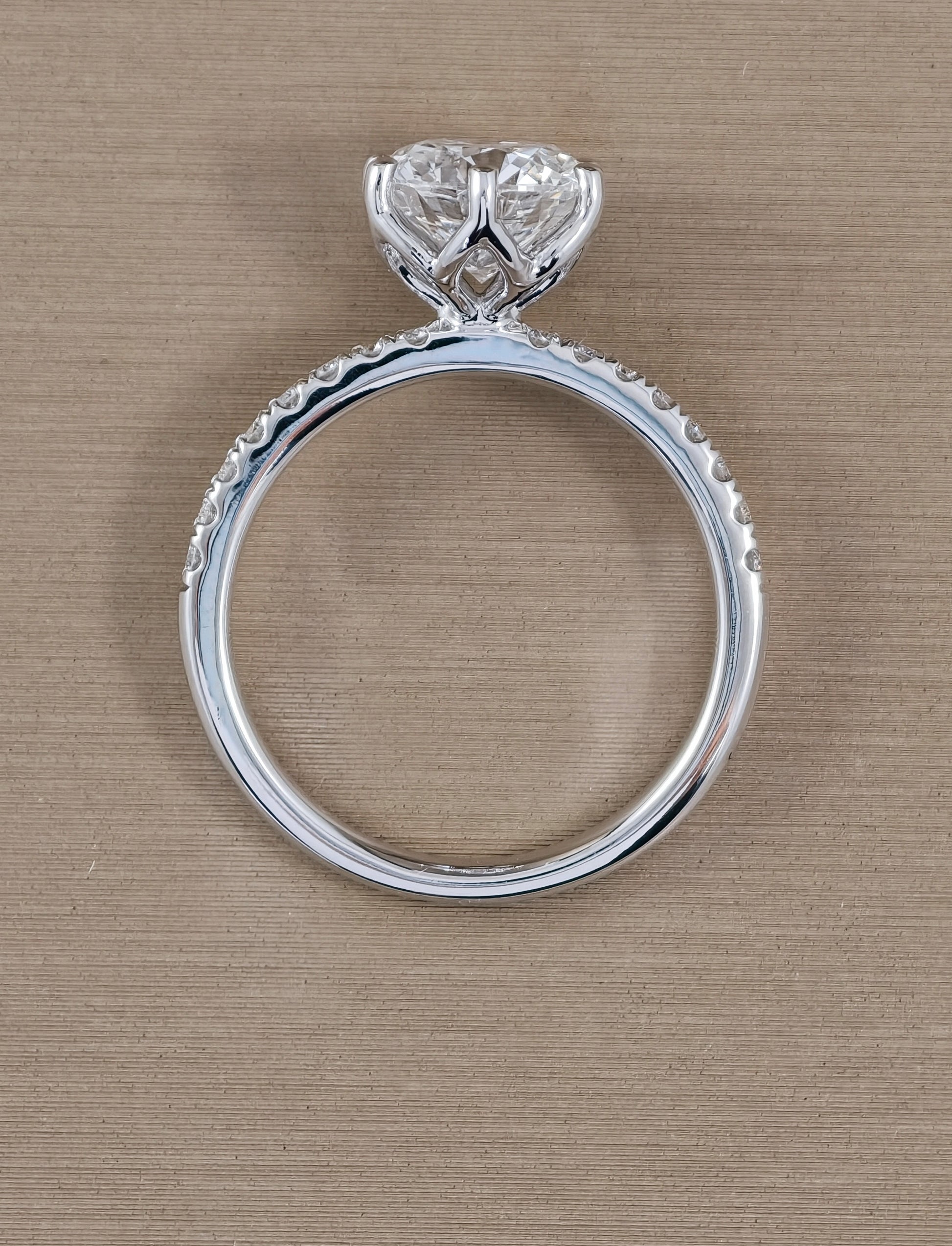 Valenor Tulip Round Lab Grown Diamond Engagement Ring IGI Certified by Sphere Diamond Bangkok
