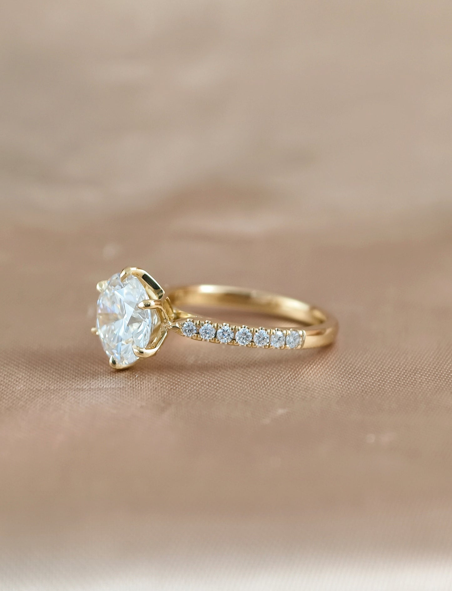 Élysian Bloom Tulip Lab Grown Diamond Engagement Ring | IGI Certified