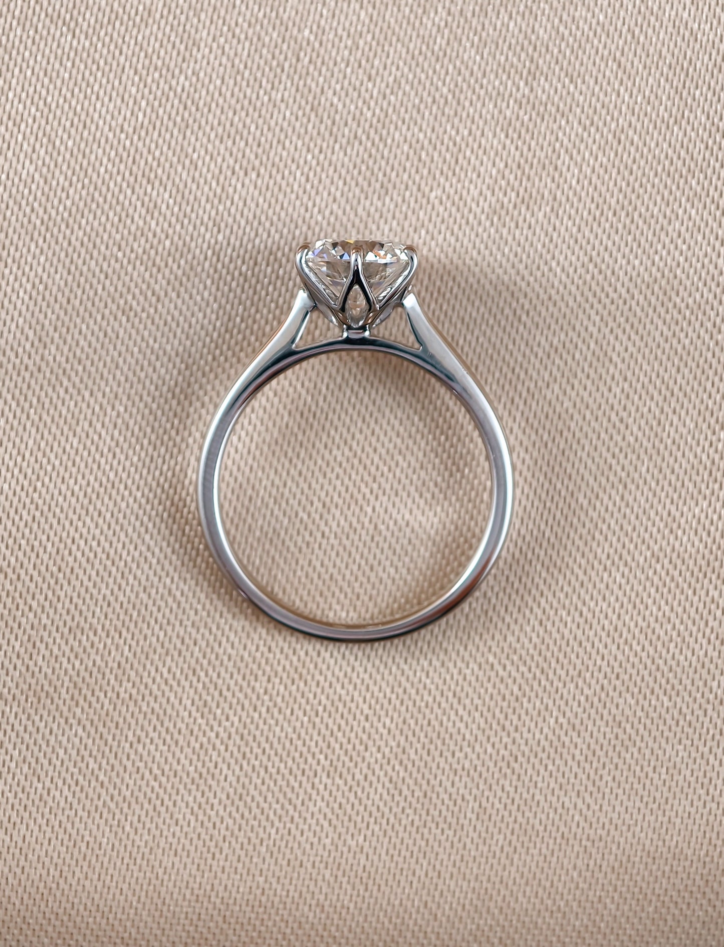 Lysandre Tulip Round Lab Grown Diamond Engagement Ring IGI Certified by Sphere Diamond Bangkok