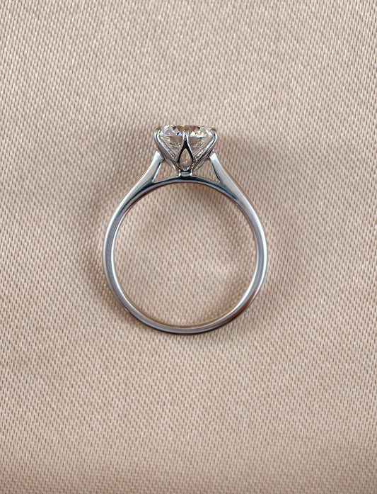 Lysandre Tulip Round Lab Grown Diamond Engagement Ring IGI Certified by Sphere Diamond Bangkok