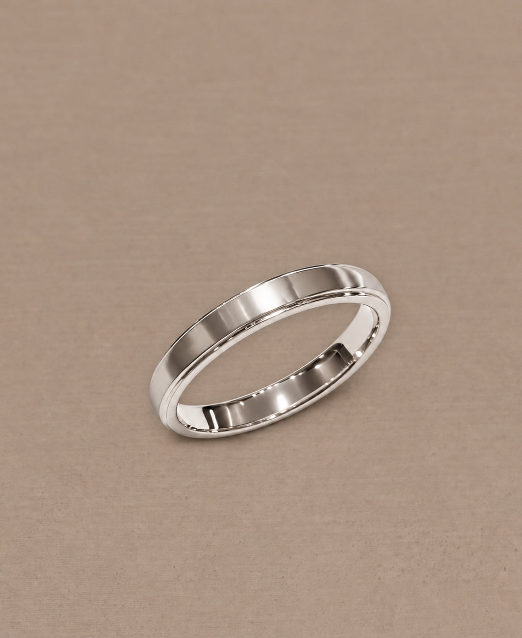 Flat Gloss White Gold women's wedding ring with polished finish by Sphere Diamond Bangkok