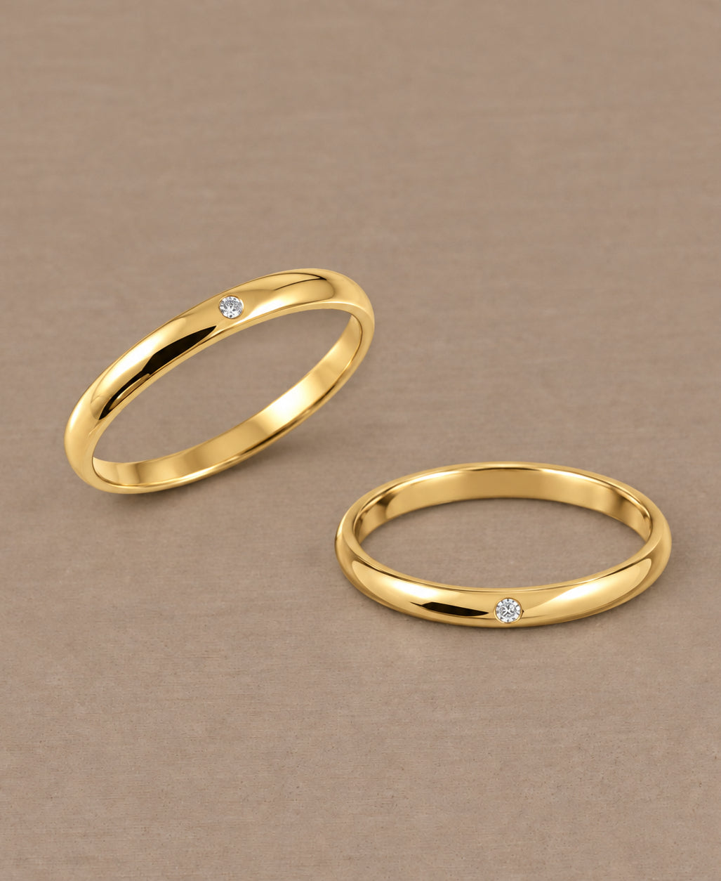 Round gloss Yellow gold wedding Ring